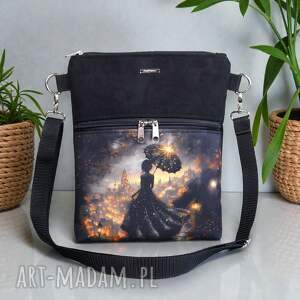 listonoszka zamszowa kobieta z parasolką, lekka