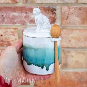 urokliwy pojemnik cukiernica z kotem grass biel - AzulHorse dom ceramika