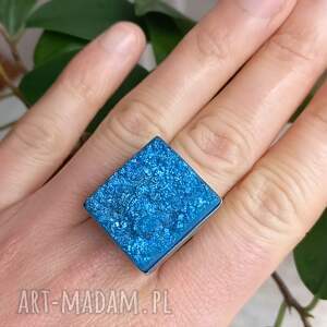 pierścionek z niebieską druzą rozmiar 14, nieskieskie oczko kryształki, duży