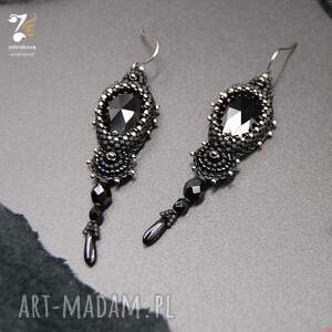 Prezent Gotyckie długie kolczyki haftowane z kryształkami