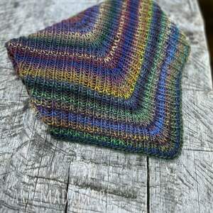 Prezent Chusta z wełny merino Selma na wrzosowisku