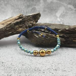 bransoletka makrama - złoty i niebieski hematyt, kryształki splot