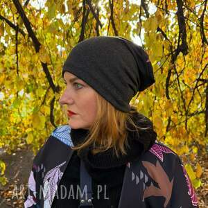 Czapka szara ostatnia na podszewce, kolorowa gora, miękka, świetna