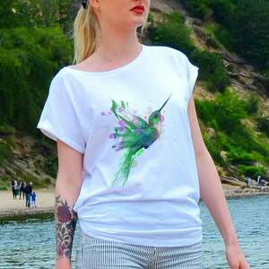 ręczne wykonanie koszulki hummingbird oversize t-shirt