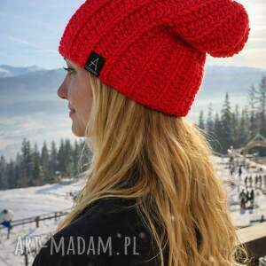 Ciepła robiona na szydełku z wełny - czapka jesienna