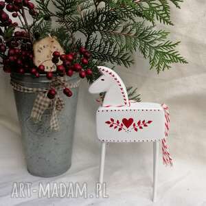 ręcznie wykonane pomysł na świąteczny upominek biały konik drewniany no