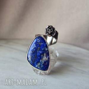 srebrny regulowany pierścień z lapis lazuli srebro oksydowane róża duży