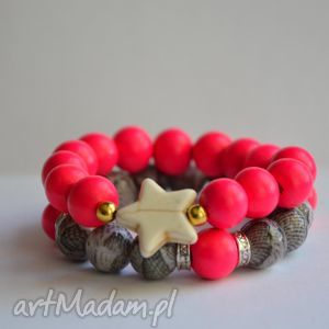 bracelet by sis gwiazda w neonowo różowych koralach kamienie nowość