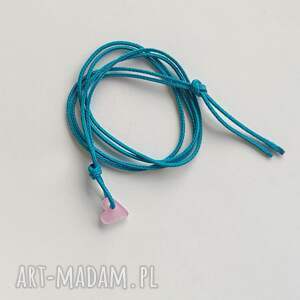 serduszko wisiorek, serce, tworzywo sztuczne sznurek