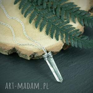 srebrny naszyjnik z kryształem górskim, wisiorek kryształowym oczkiem