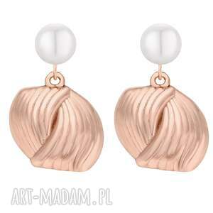 kolczyki perły z plecionymi retro zawieszkami różowego złota