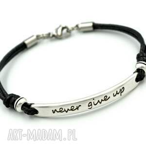 Bransoletka Never Give Up - czarna sznurkowa unisex