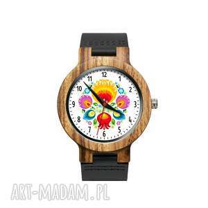 zegarki drewniany zegarek na czarnym pasku z grafiką łowiczanka kwiaty, folklor