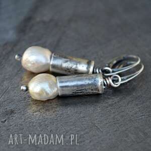 srebrne kolczyki z perłą typu barok
