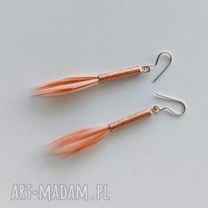piórko kolczyki mosiądz, zmatowione