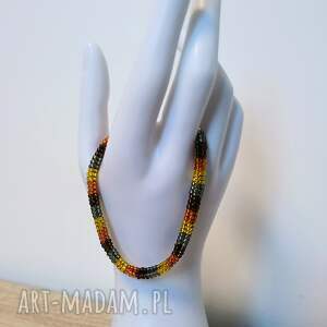 bransoletka z mieniących się koralików, ozdoba na rękę prezent dla dziewczyny