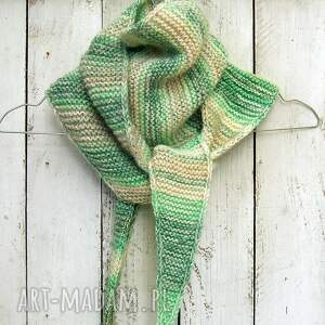 upominek Szalik, trójkątna wąska chusta, cieniowana