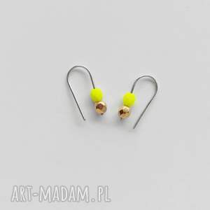 Okrąg kolczyki ze srebra z czeskimi koralikami - zmatowione, małe - handmade