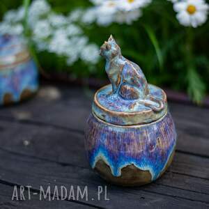 ręcznie robione ceramika urokliwa cukiernica z kotem - opal na prezent dla kociary