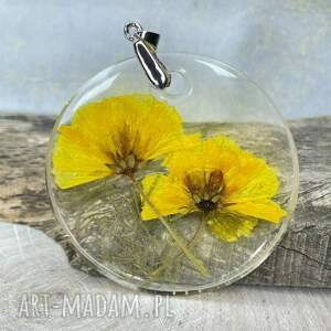 Naszyjnik z żółtymi kwiatami z żywicy z608, żółty wisiorek