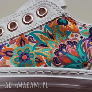 ręcznie malowane trampki ze sztucznej skóry z tureckimi wzorami roślinnymi