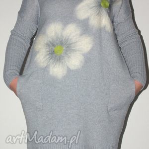sukienka filcowana oversize, kwiaty wełna, mini, dzianina