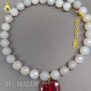 naszyjnik agat szary z czerwonym sercem, naszyjnik z serduszkiem, serce w naszyjniku agaty