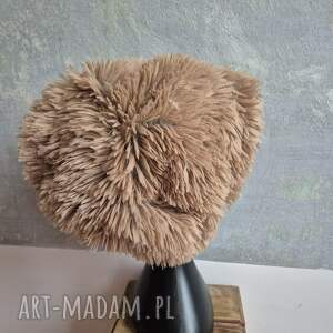 czapka sztuczne futro kolor jasny brąz rękodzieło na podszewce pojedynczy