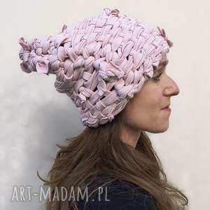 smerfetka, różowa czapka