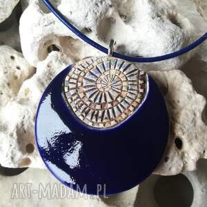 GAIA ceramika - kobaltowy naszyjnik z wisiorkiem ceramicznym postarzany wisior na rzemieniu designerska