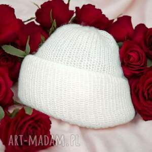 Ręcznie dziergana czapka z moheru i jedwabiu, moher, jedwab, naturalne włókna, slow fashion, zimowe