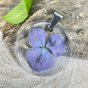 Naszyjnik z kwiatami w żywicy z2104