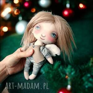 pomysł na upominek na święta Aniołek - artystyczna lalka