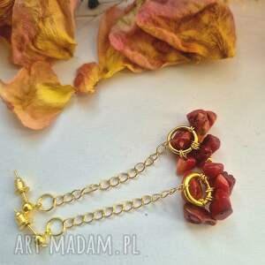 kolczyki munerały koral sieczka,końcówka ze stali nierdzewnej, nie uczulające