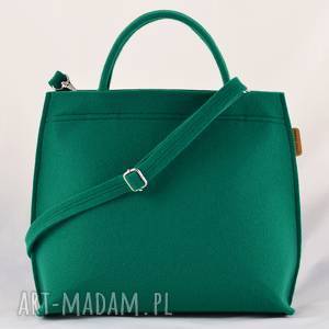 handmade zielony kuferek, torebka do ręki na długi pasek, średniej wielkości torba