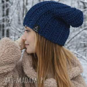 ciepła czapka robiona na szydełku z wełny, wełniana