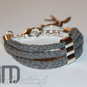 szara bransoletka ze sznurków bawełnianych, konicznka, koniczyna prezent, design