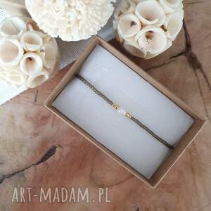 beżowa bransoletka z perłą rzeczną, biżuteria bransoletki, szkło japońskie