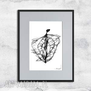 Grafika z ramą - postać (41) czarnobiała