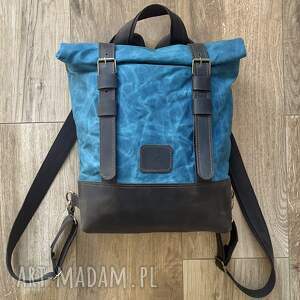 Niebiesko brązowy plecak z bawełny woskowanej i skóry zapinany na dwie