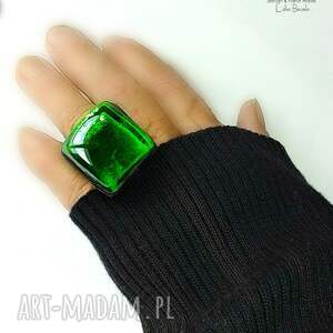 zielony kwarc pierścionek unikatowy ręcznie zrobiony znakomity prezent bo zieleń
