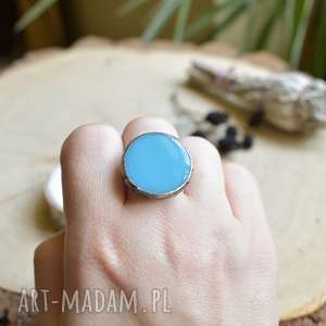 pierścionek niebieski dysk, niebieskie szkło, regulowany rozmiar coś