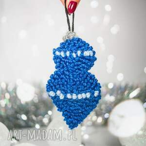 ręcznie zrobione pomysł na upominek świąteczny nietypowa bombka choinkowa - niebieska