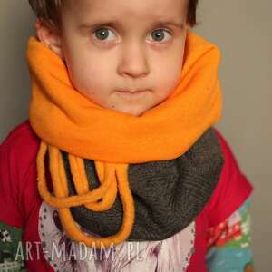 handmade dla dziecka moja mała iranka nosi komin zamiast wianka