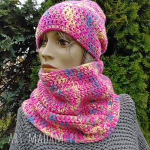 Szydełkowy komplet z wełną, czapka slouchy
