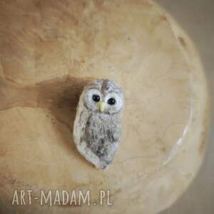 filcowana broszka sówka - puszczyk kreskowany