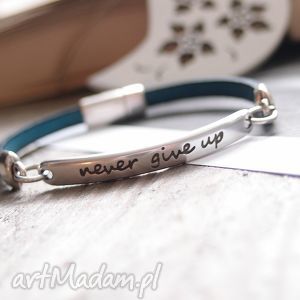 handmade bransoletka "never give up"