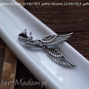 uskrzydlone kolczyki ze srebra, sztyfty, skrzydła, skrzydełko