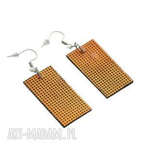 skórzane lekkie wiszące kolczyki pomarańczowo - czarna kratka stal