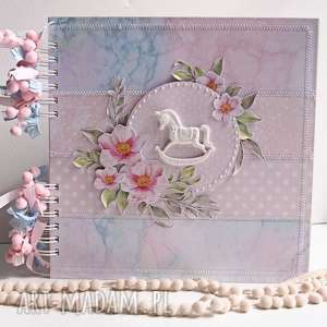 handmade scrapbooking albumy album z konikiem - pastel